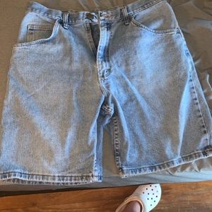 SOLD Wrangler jean shorts